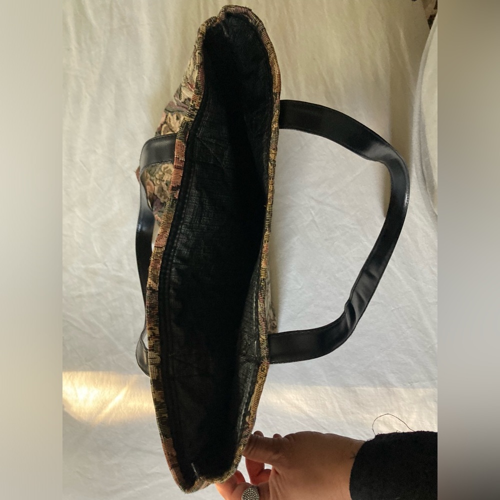 Vintage Floral Tapestry Tote - Picture 8 of 14